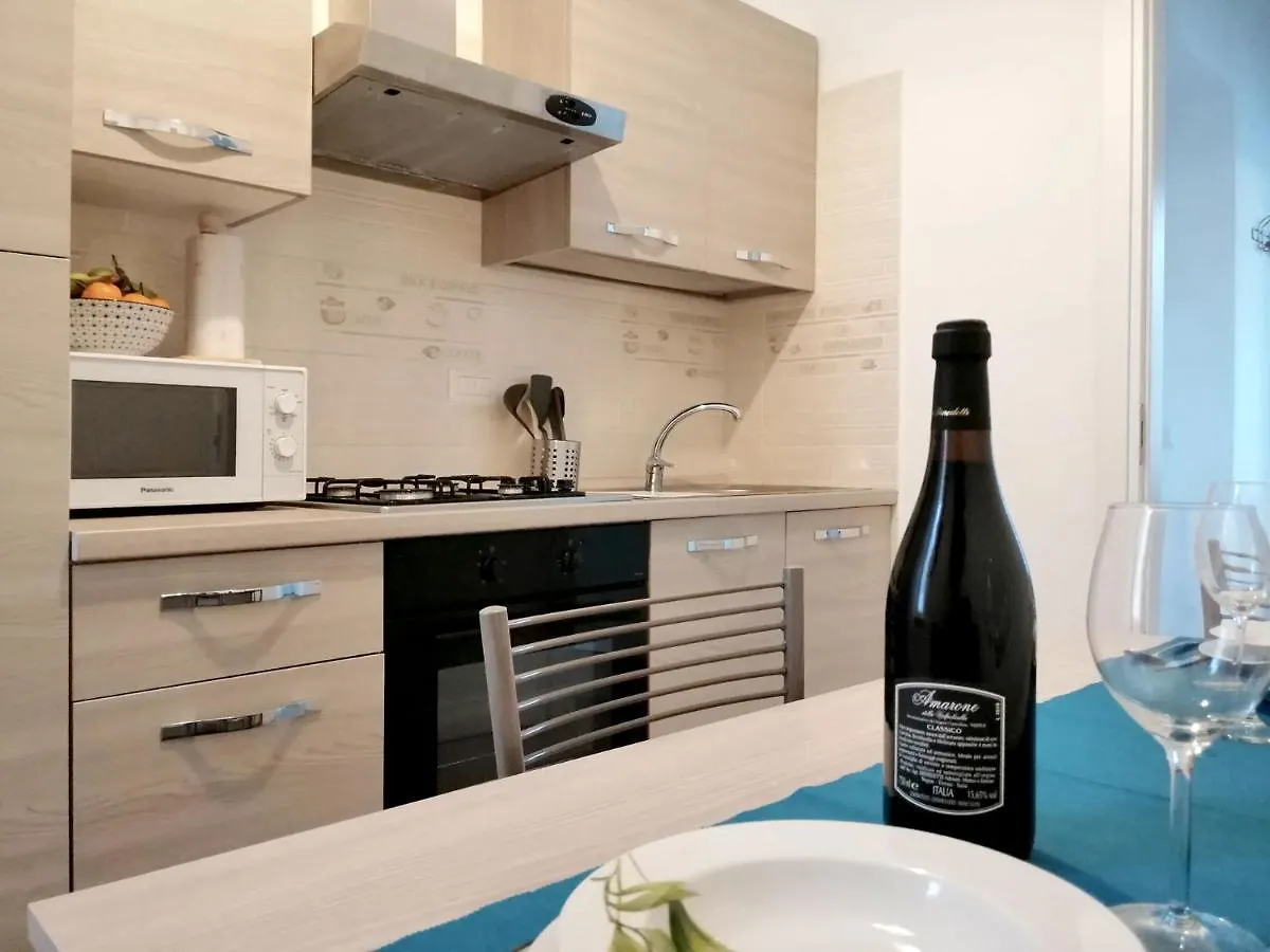 Appartamento Aida - Near The Center With Private Parking E Ac Como Italy