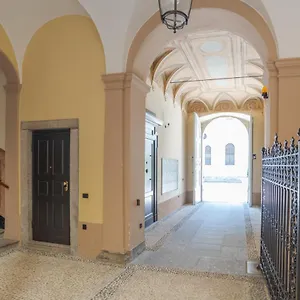  Apartment Funicolare - By Myhomeincomo